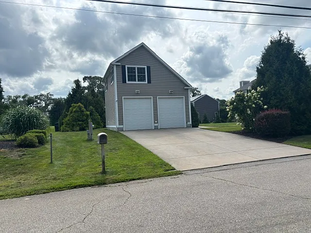 1 bed, 1000 sqft, $2,100 — Photo 2