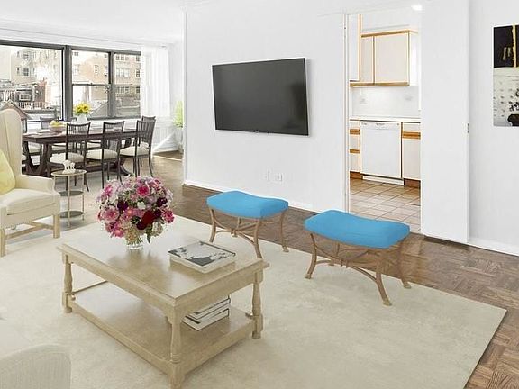 5th image of 15 W 72nd St APT 8D