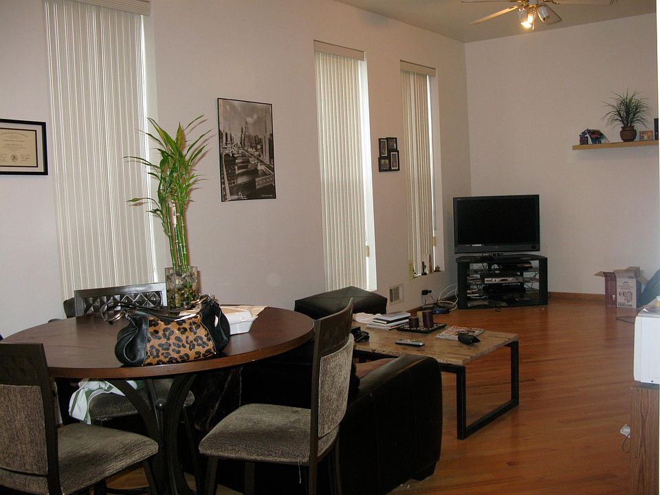 1st image of 839 W Grand Ave #2F