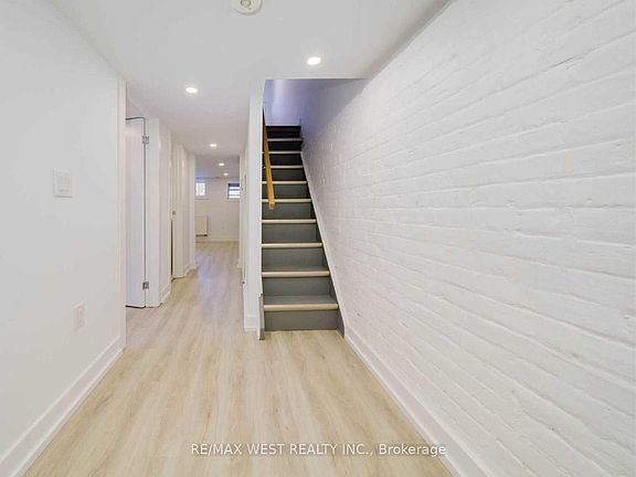 4th image of 129 Curzon St