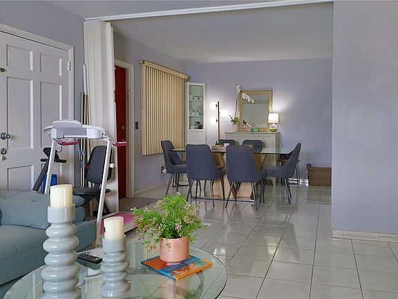 4th image of 1100 Atlantic Shores Boulevard #304