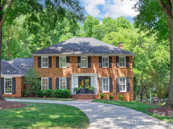 2726 Wamath Dr, Charlotte, NC 28210