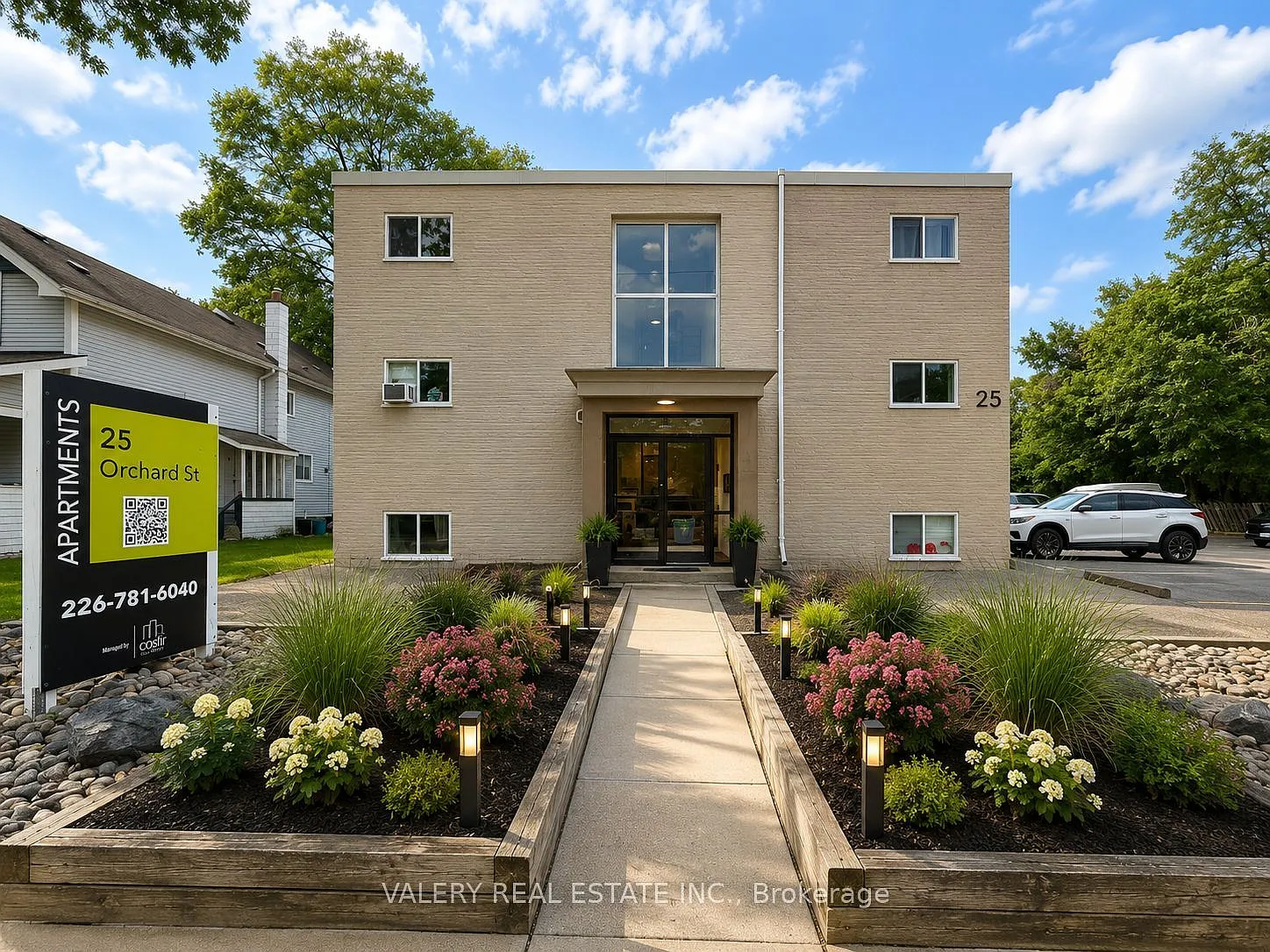 2 bed, $1,525 — Photo 1