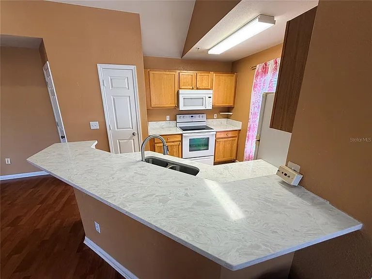 9165 Lee Vista Blvd #108 — Photo 37
