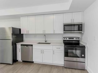 1620 NW 18th St #305, Miami, FL 33125