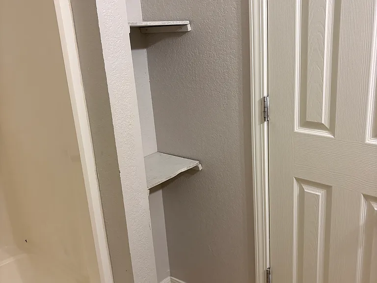 827 Hardy Springs Cir #B — Photo 20