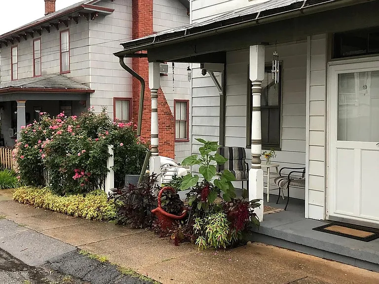 235 E Lamb St — Photo 7