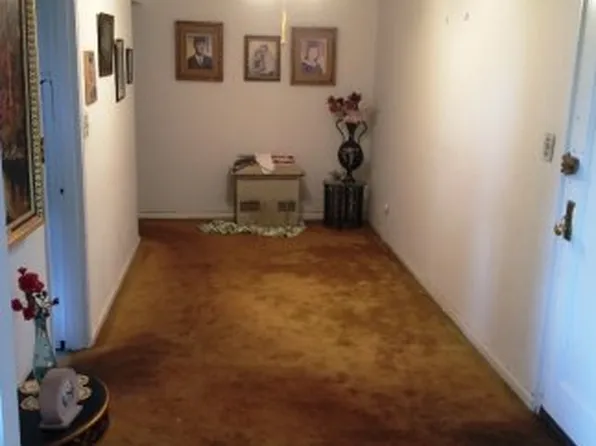 2675 East 7th Street image 1 of 7