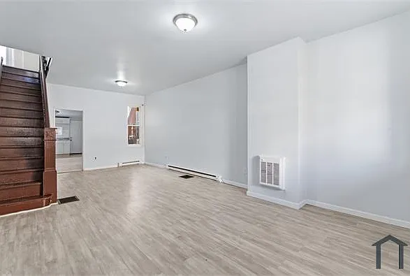 862 E Cornwall St — Photo 17