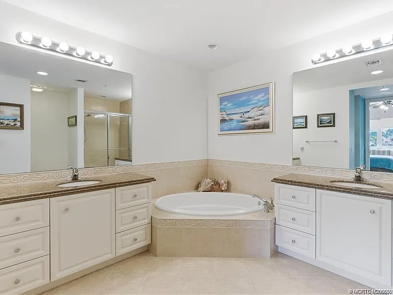1 Harbour Isle Dr #104 — Photo 17