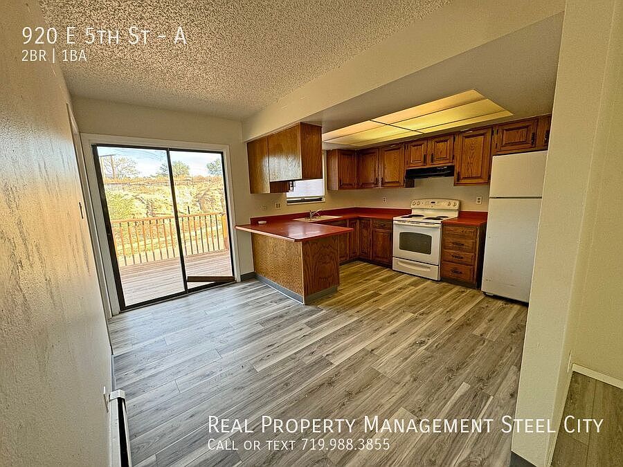 1st image of 920 E 5th St APT A