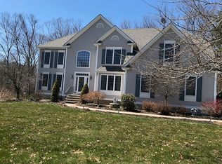 12 Appleton Rd, Windham, NH 03087