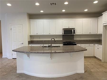 4th image of 3011 E Via Corvina