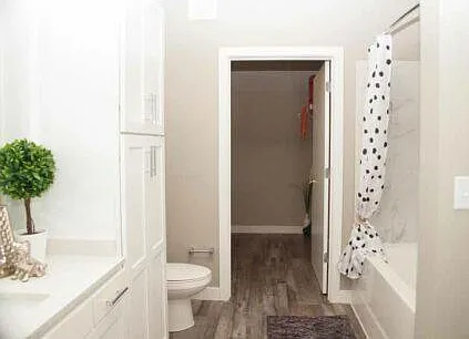 Allure Apartments — Photo 20