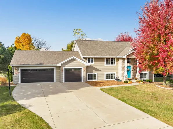 3373 Davies Ave, Green Bay, WI 54311
