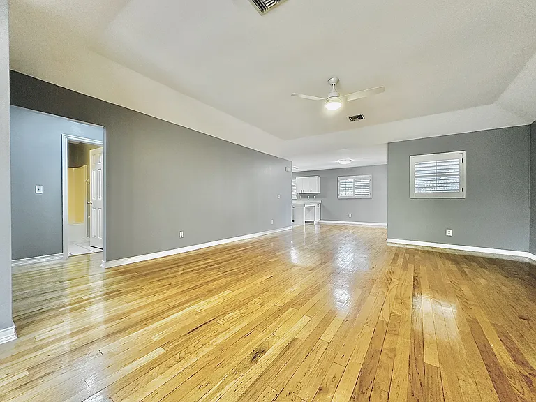 27655 Tennessee St — Photo 9