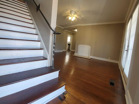 2nd image of 616 S Weinbach Ave #A