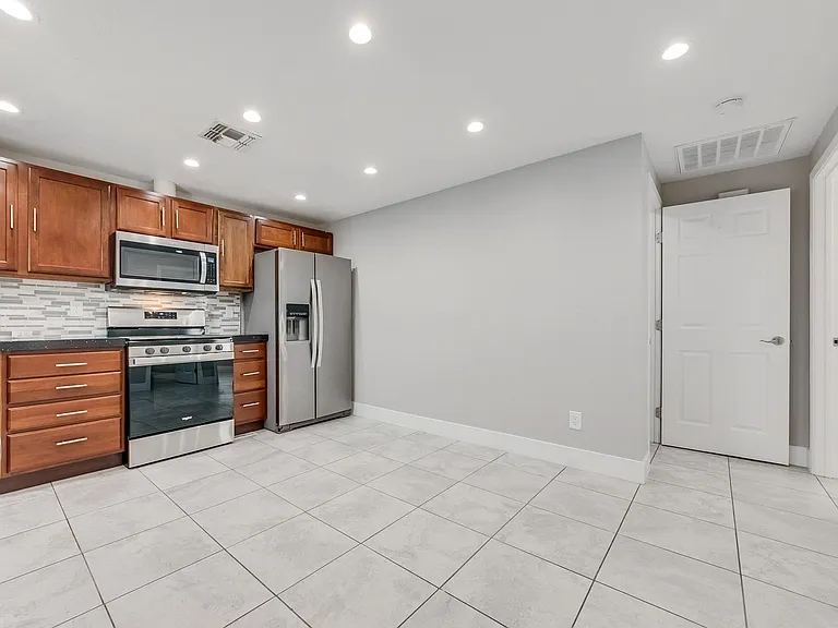 2318 Bassler St #A — Photo 3