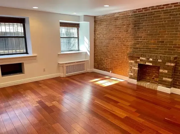 315 West 75th Street image 1 of 8