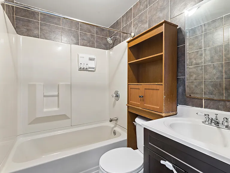 36 Perry St #2 — Photo 13