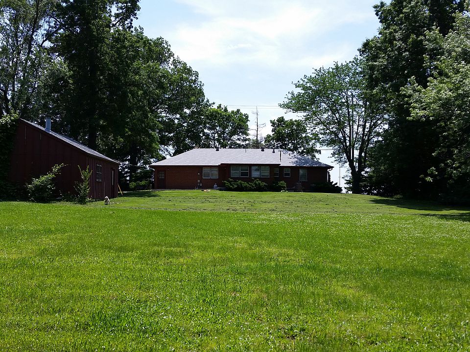 2nd image of 15906 W. 87th St. Parkway