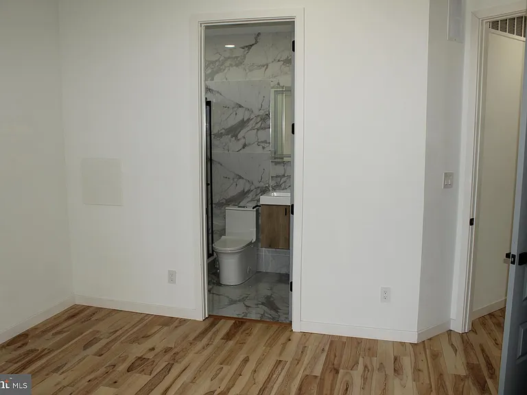 3017 Ridge Ave #B — Photo 25