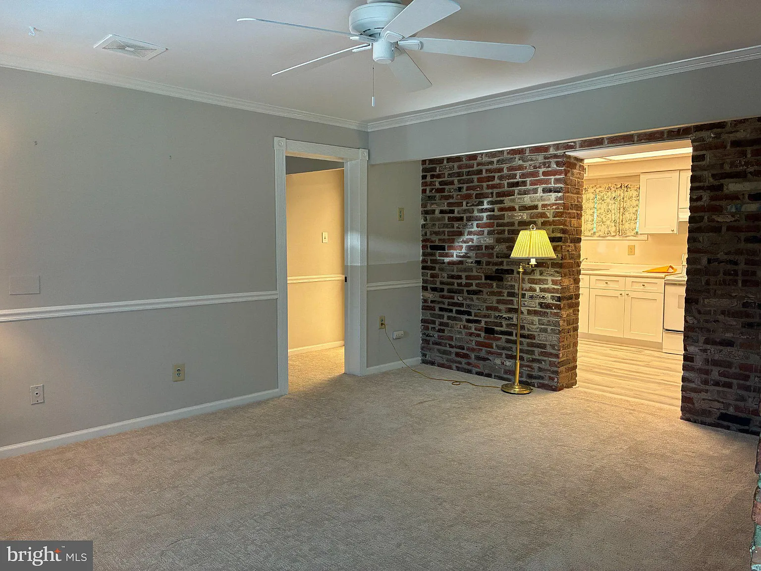 1 bed, 1.0 bath, 1800 sqft, $1,600 — Photo 2