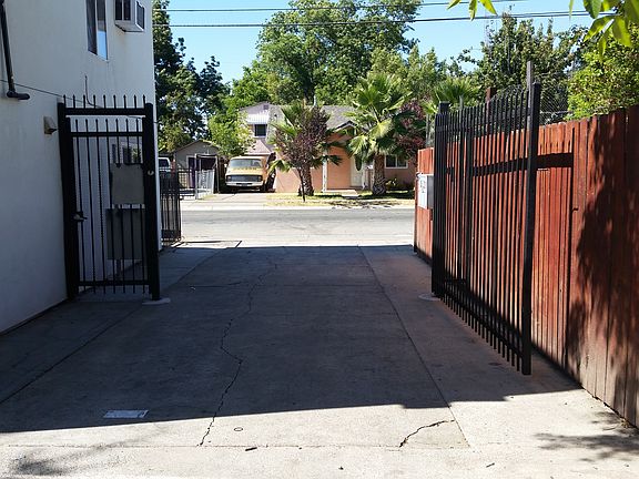 5th image of 4618 14th Ave