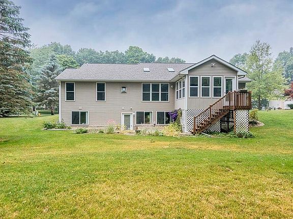 2nd image of 9673 Sterling Oaks Dr