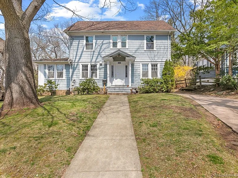 233 Highland St — Photo 1