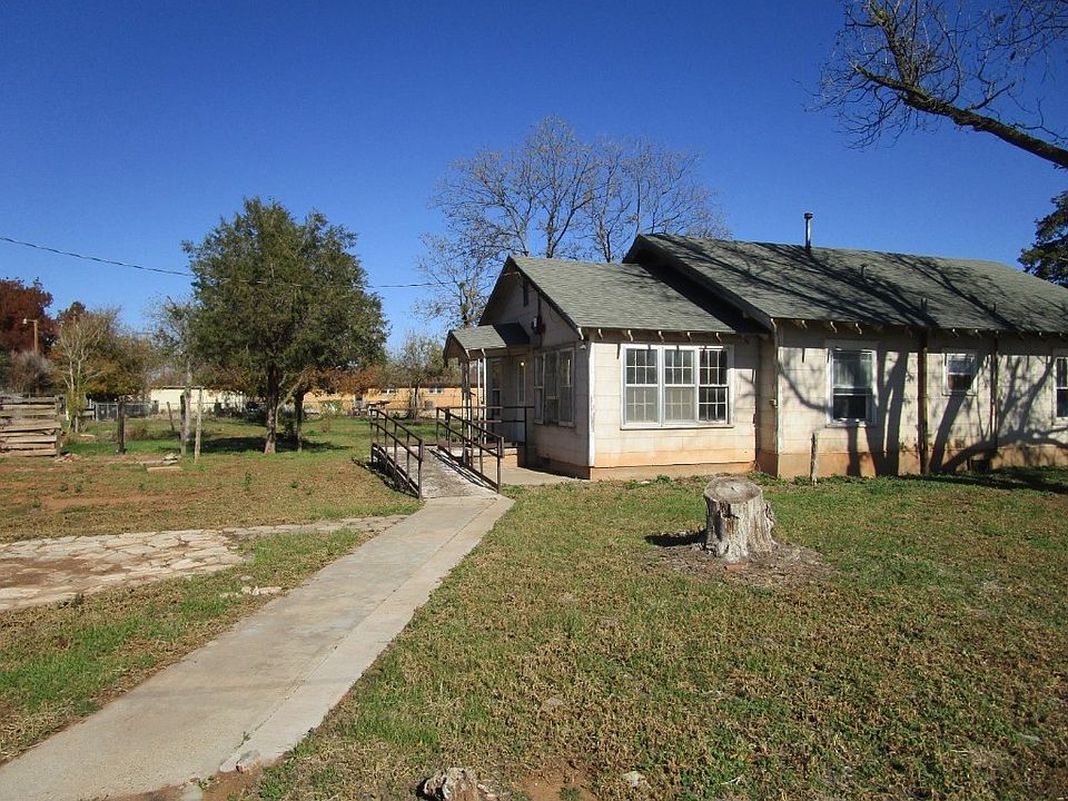 805 N 2nd St, Crowell, TX 79227 Zillow
