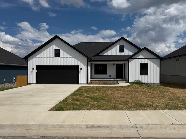 477 Pinehurst Way, Harrodsburg, KY 40330