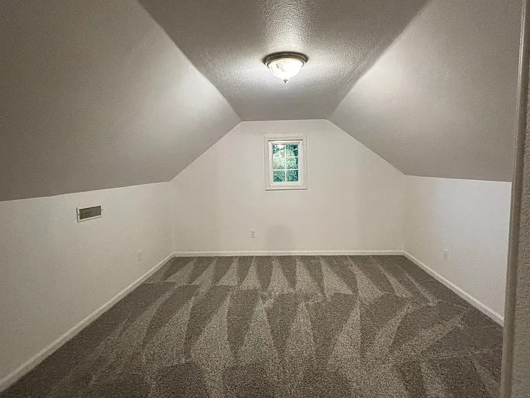 1252 Corby Blvd — Photo 18