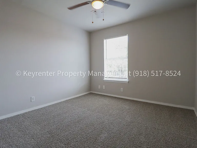 9134 E 24th St — Photo 27