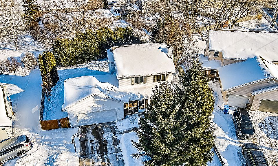 2nd image of 3313 Nightingale Ct