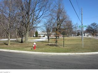 Turfside Cir, Huron, OH 44839