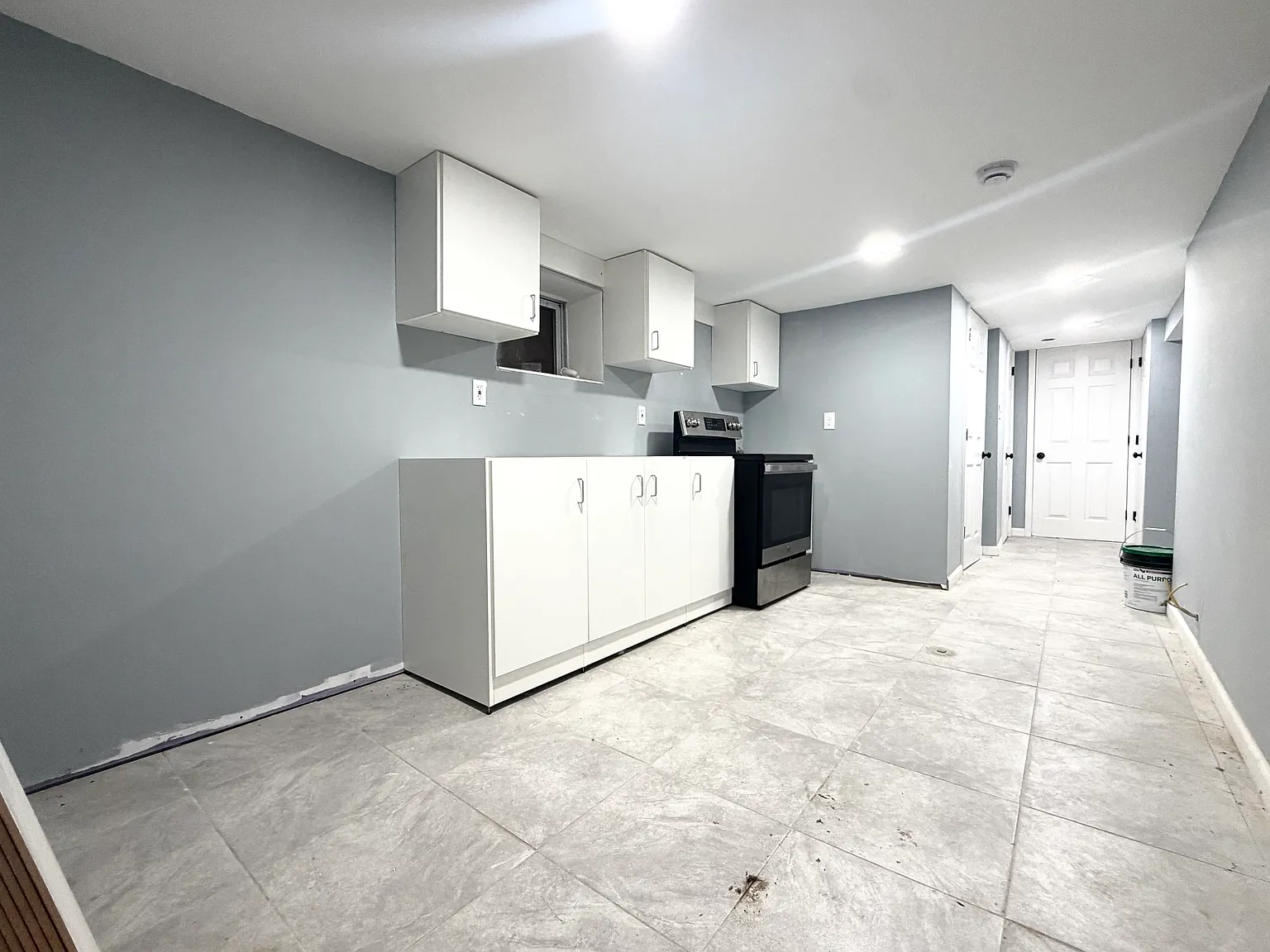 3 bed, 1300 sqft, $1,550 — Photo 1