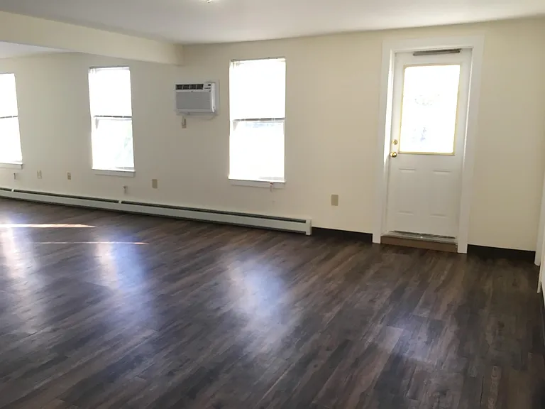 93 2nd St #3 — Photo 16