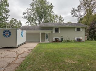 327 Riverside Dr, Watervliet, MI 49098