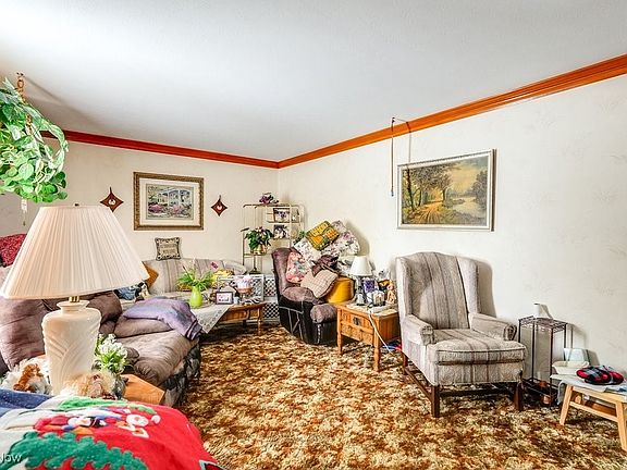 4th image of 70 May Ave