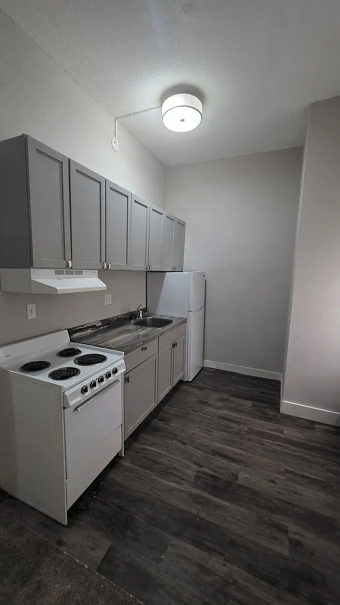 Floor plan 305