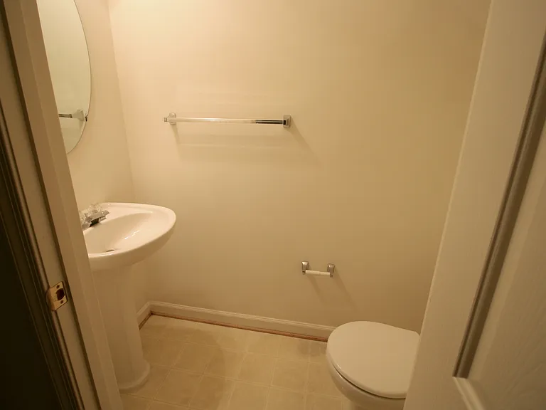 44501 Potter Ter — Photo 10