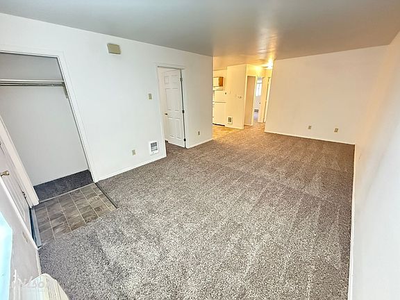 2nd image of 406 N 8th St APT 2