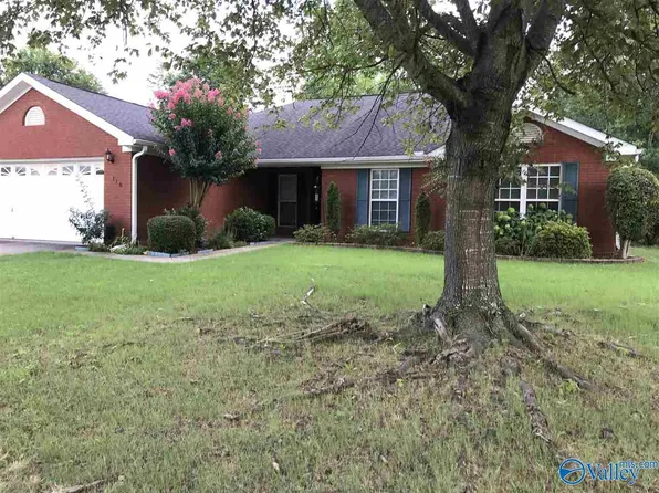110 Bridgeway Ln, Madison, AL 35758
