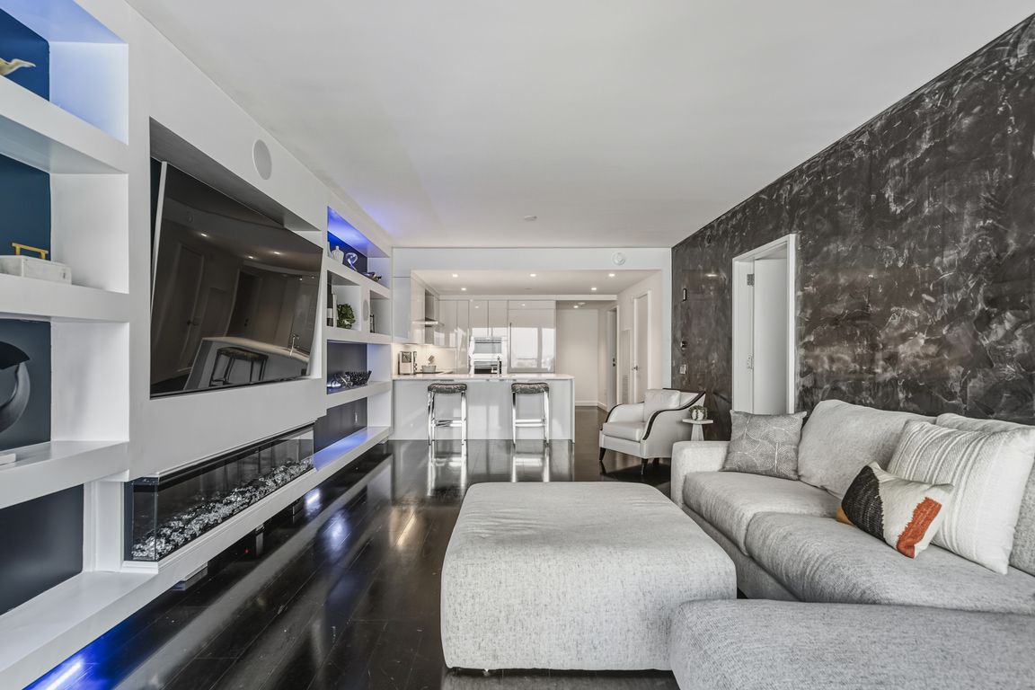 next background image