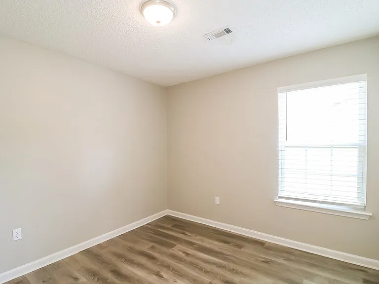 154 Fairhaven Trl — Photo 13