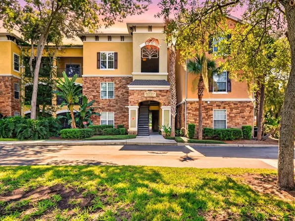 10103 COURTNEY OAKS CIRCLE #302, TAMPA, FL 33619