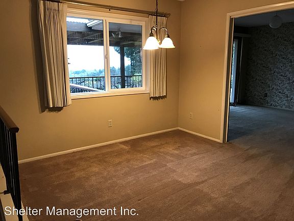 4th image of 4573 Dahlia Way NW