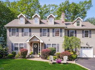 346 Acacia Rd, Scotch Plains, NJ 07076