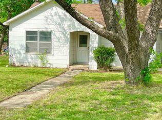 1402 N Water St, Burnet, TX 78611